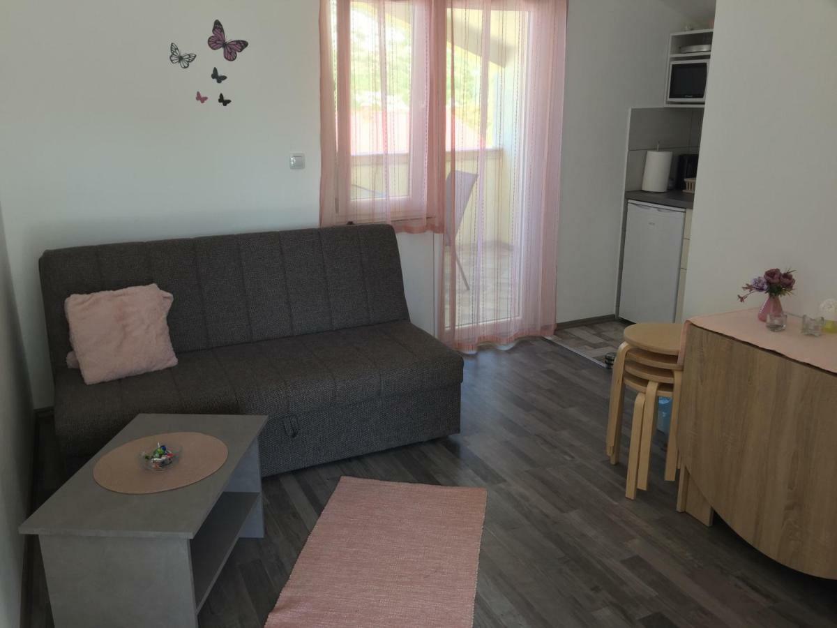 Apartmani Verica 卡尔卢巴格 外观 照片