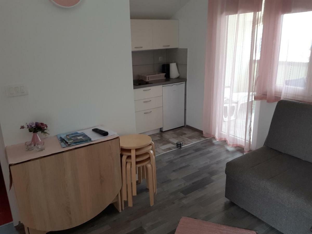 Apartmani Verica 卡尔卢巴格 外观 照片