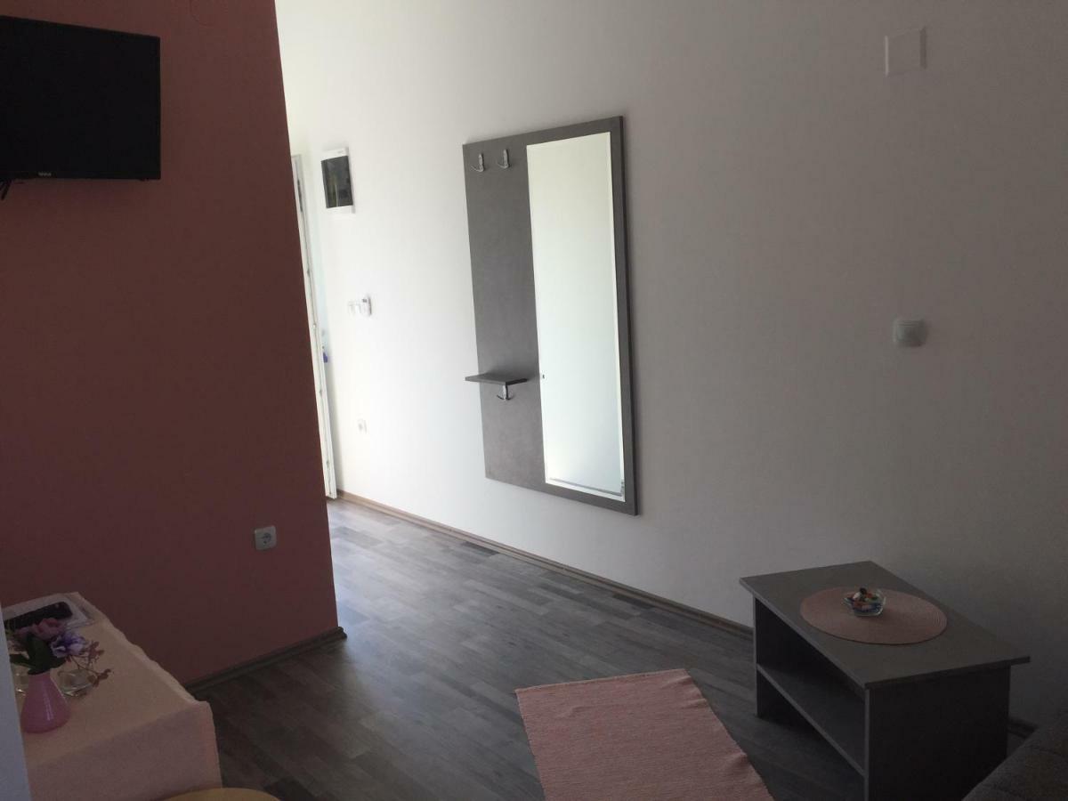 Apartmani Verica 卡尔卢巴格 外观 照片