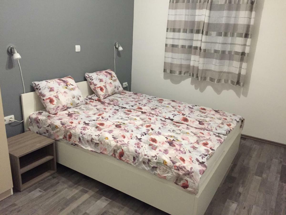 Apartmani Verica 卡尔卢巴格 外观 照片